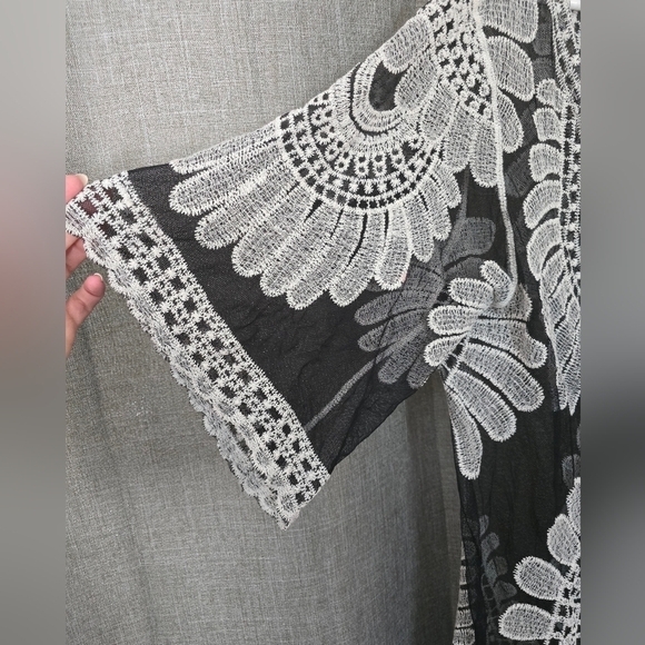 Casa B Sheer Black Lace Tie Up Embroidered Kimono Beach Cover Up One Size - Picture 4 of 4